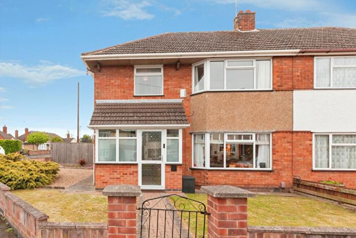 3 Bedroom Semi-Detached House For Sale In Fosse Way, Syston, Leicester, Leicestershire, LE7