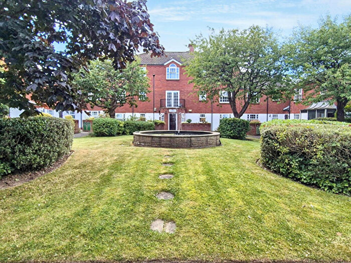 1 Bedroom Apartment For Sale In Brock Farm Court, North Shields, Tyne And Wear, NE30