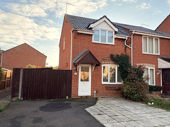 2 Bedroom Semi-Detached House To Rent In Snowberry Close, Taverham, Norwich, NR8