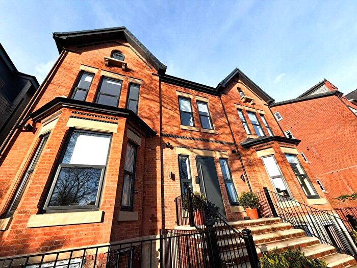 2 Bedroom Apartment To Rent In Wilmslow Road, Manchester, Greater Manchester, M20