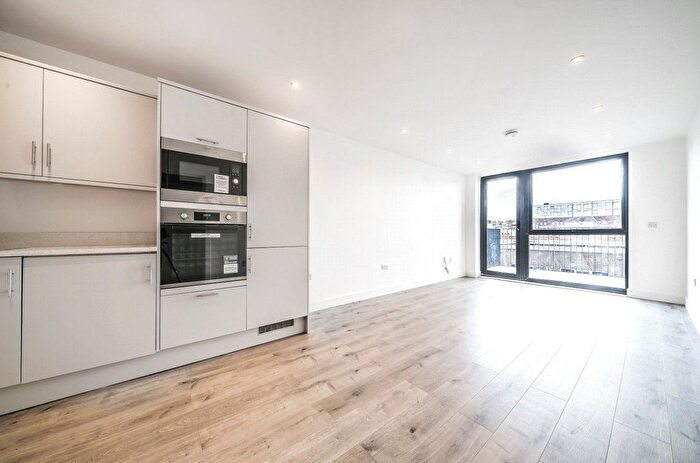 1 Bedroom Flat To Rent In Obelisk Way, Camberley, Surrey, GU15