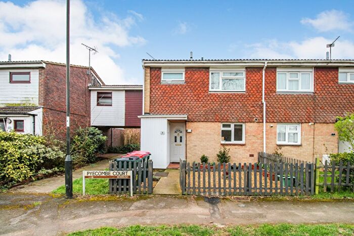 4 Bedroom End Terrace House For Sale In Cuckfield Close, Crawley, West Sussex., RH11