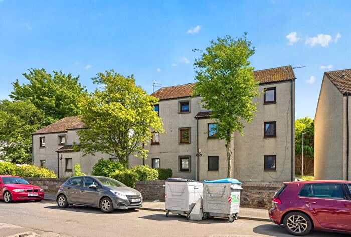 2 Bedroom Flat To Rent In McDonald Court, Froghall Terrace, Aberdeen, Aberdeen, AB24