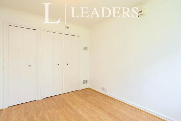 1 Bedroom Flat To Rent In Elsa Court, Hayne Road, BR3