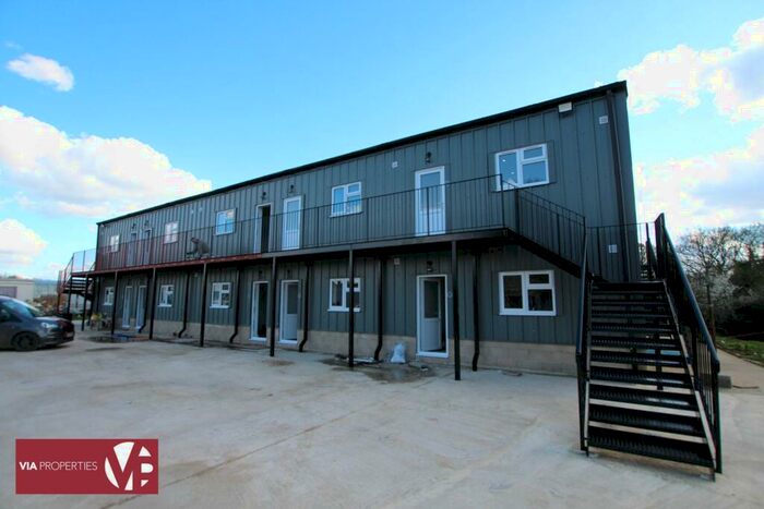 2 Bedroom Apartment To Rent In Hoe Lane, Nazeing, EN9