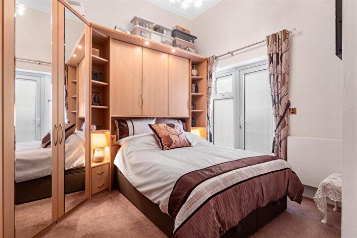 2 Bedroom Duplex For Sale In Warwick Road, Stratford-Upon-Avon, CV37