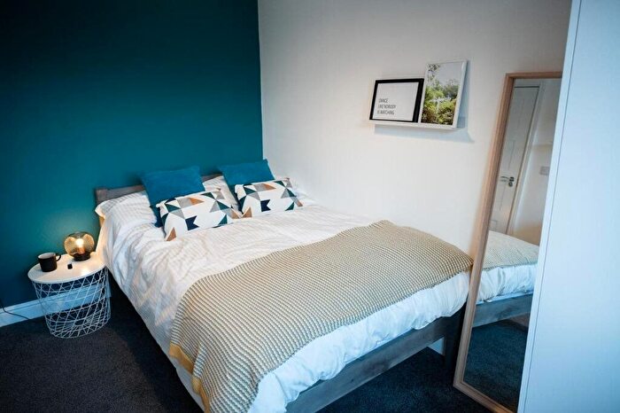 6 Bedroom Semi Detached House To Rent In Salisbury Street, Beeston, NG9