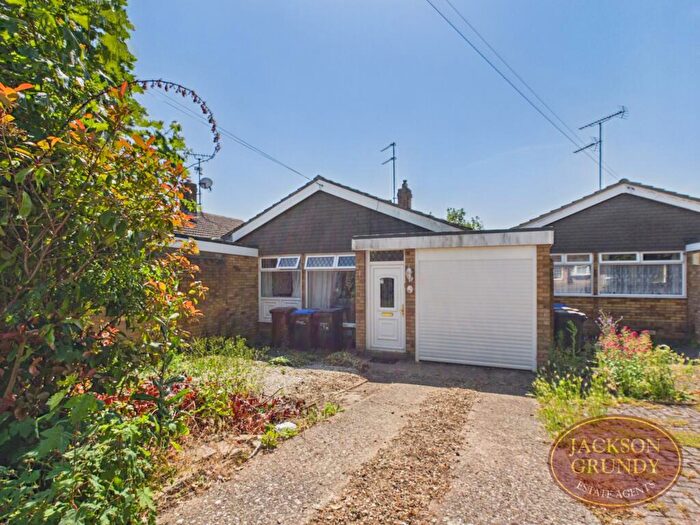 3 Bedroom Detached Bungalow For Sale In Grendon Walk, Parklands, NN3