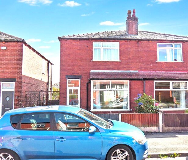 3 Bedroom Semi-Detached House For Sale In Thornley Avenue, Bolton, BL1