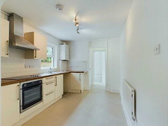 1 Bedroom Flat To Rent In Shaftesbury Road, BN1