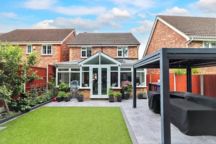 4 Bedroom Detached House For Sale In Thirlmere, Stevenage, Hertfordshire, SG1