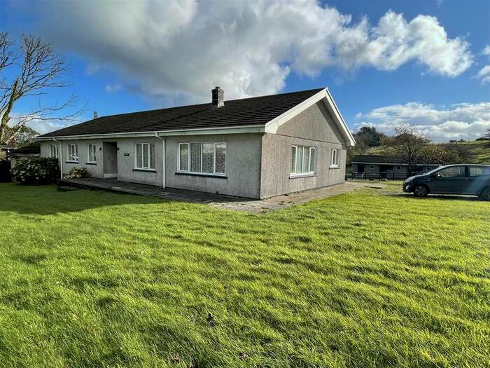 4 Bedroom Property For Sale In Carmel, Llanelli, SA14