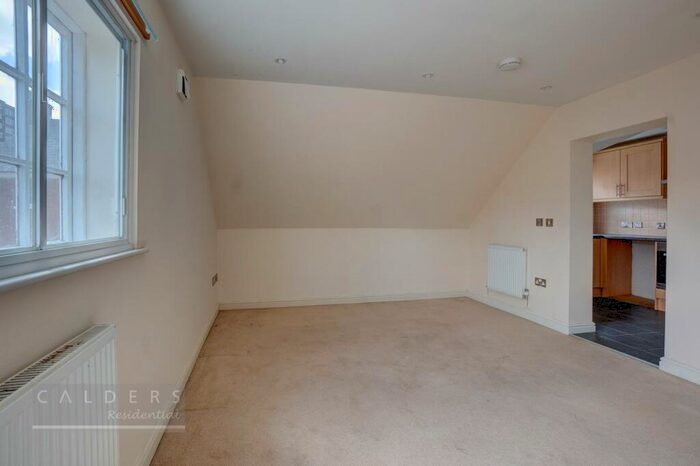 2 Bedroom Apartment For Sale In The Whitehouse, Tamworth, B79