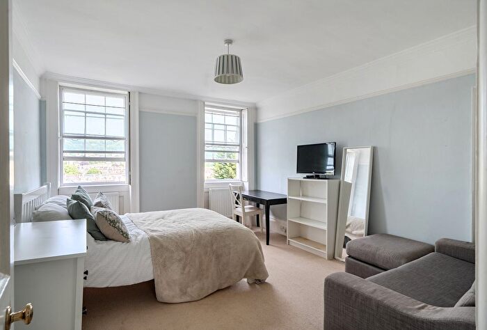 1 Bedroom Flat For Sale In Bladud Buildings, Bath, Somerset, BA1