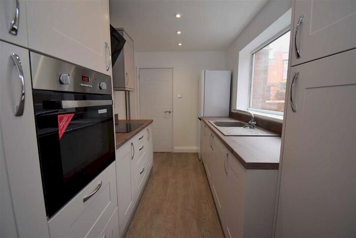 2 Bedroom Flat To Rent In Alverthorpe Street, South Shields, South Shields, NE33