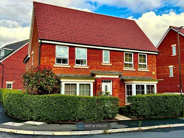 4 Bedroom Detached House To Rent In Elvaston Drive, Derby, DE23