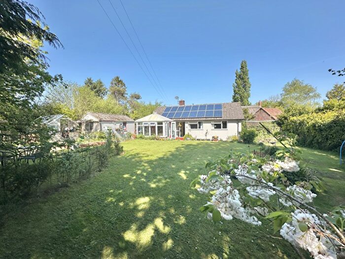 3 Bedroom Detached Bungalow For Sale In Duck Lane, Limington, Yeovil, Somerset, BA22