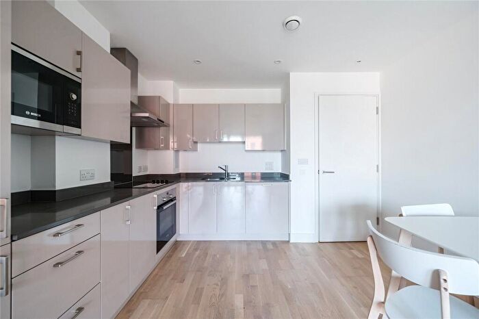 2 Bedroom Apartment To Rent In Burgess Springs, Chelmsford, CM1