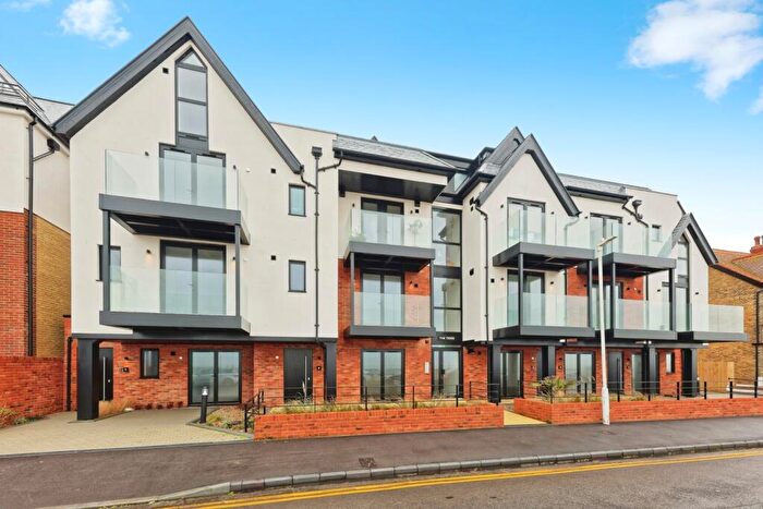 2 Bedroom Flat For Sale In St Georges Terrace, Herne Bay, Kent, CT6