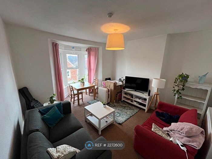 2 Bedroom Flat To Rent In St Andrews, Bristol, BS6