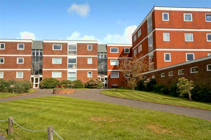 2 Bedroom Apartment To Rent In Crescent Way, Burgess Hill, West Sussex, RH15