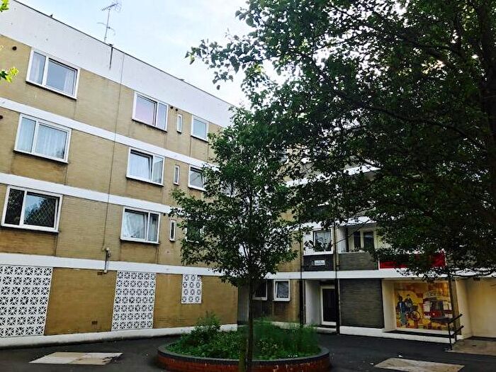 1 Bedroom Apartment To Rent In Orchard Lane, Central, SO14