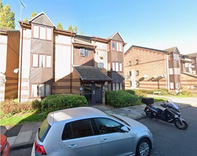 2 Bedroom Flat For Sale In Harp Island Close, London, NW10