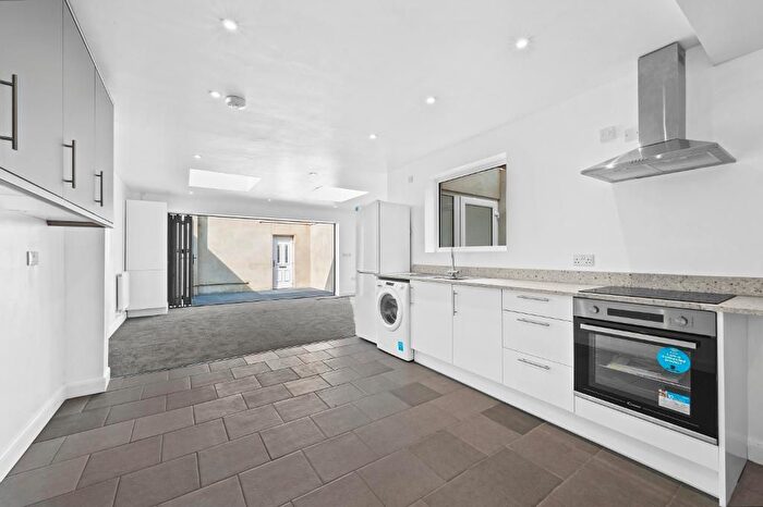 1 Bedroom Maisonette To Rent In Merton Hall Road, Wimbledon Chase, London, SW19