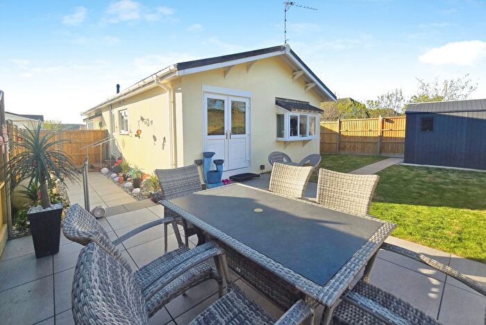 3 Bedroom Property For Sale In The Oaks, Surrey Hills Park, Normandy, Guildford, GU3