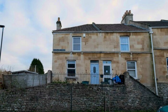 2 Bedroom End Of Terrace House To Rent In Highland Road, Bath, BA2