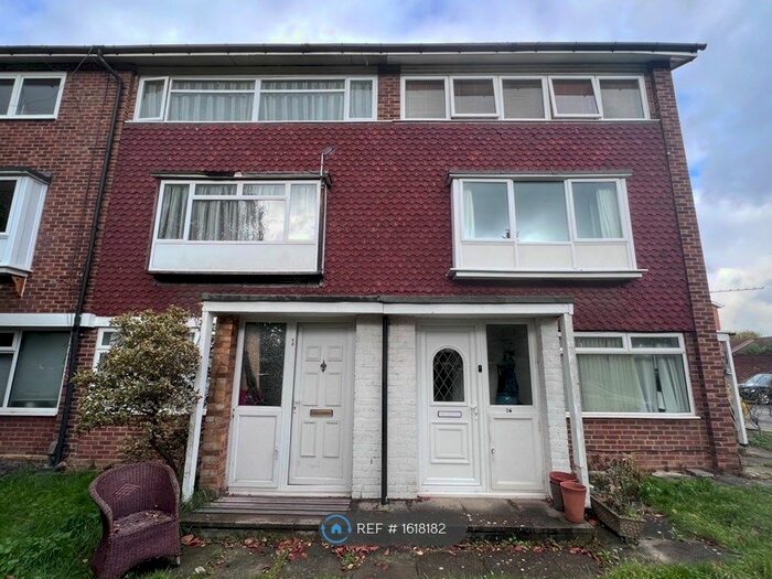 2 Bedroom End Of Terrace House To Rent In Watermill Close, Richmond, TW10