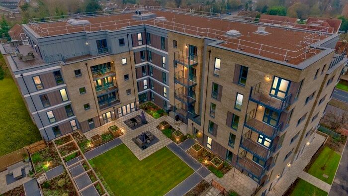 1 Bedroom Flat To Rent In High Street, Cobham KT11