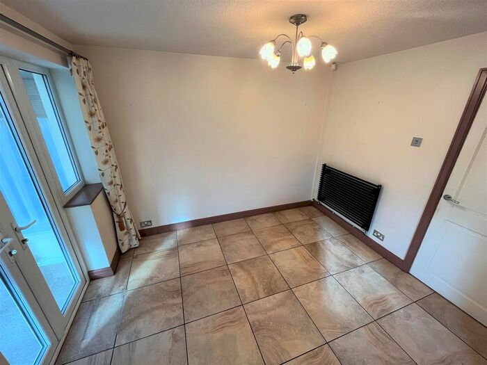 3 Bedroom Detached House For Sale In Dale Close, Baldwins Gate, Newcastle-Under-Lyme, ST5