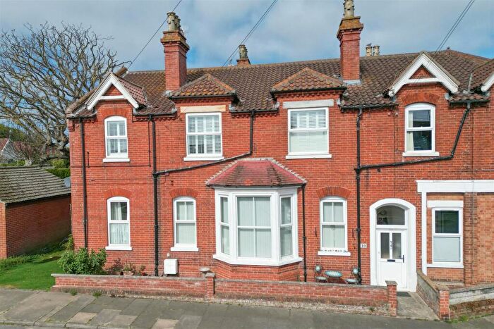 2 Bedroom Flat For Sale In Nightingale Road, Pakefield, Lowestoft, NR33