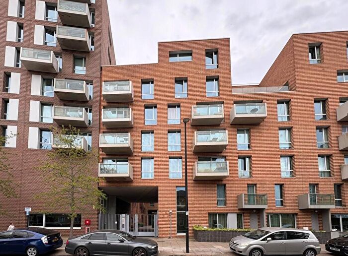 2 Bedroom Apartment To Rent In Devons Road, London, E3