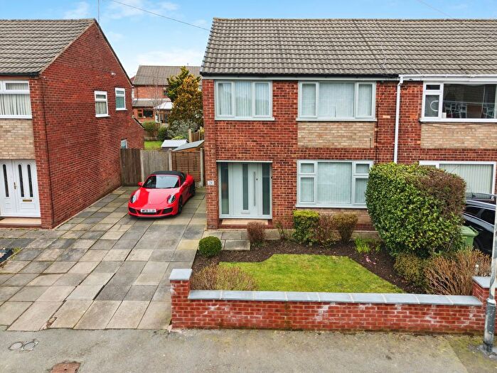 3 Bedroom Semi-Detached House For Sale In Bosworth Road, Laffak, St Helens, WA11