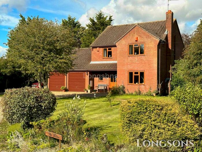 4 Bedroom Detached House For Sale In North Street, Great Dunham, PE32