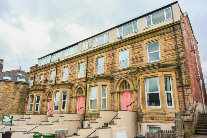 1 Bedroom Apartment To Rent In Woodland Lane, Leeds, West Yorkshire, LS7