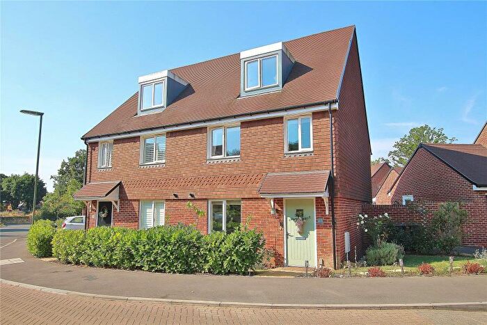 4 Bedroom Semi-Detached House To Rent In West End, Surrey, GU24