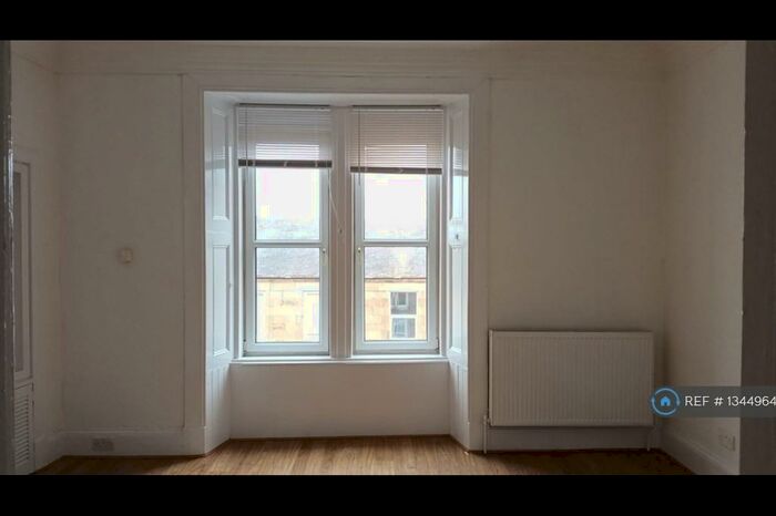 1 Bedroom Flat To Rent In Dempster Street, Greenock, PA15