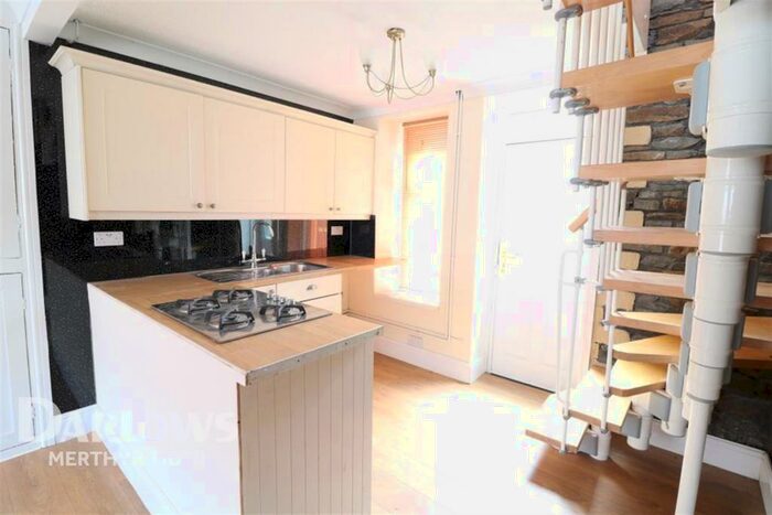 1 Bedroom Terraced House To Rent In Phillip Street, CF37