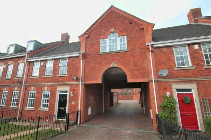 4 Bedroom Property To Rent In Gatcombe Way, Priorslee, Telford TF2