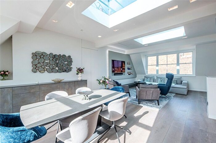 2 Bedroom Flat For Sale In Gordon Place, London, W8