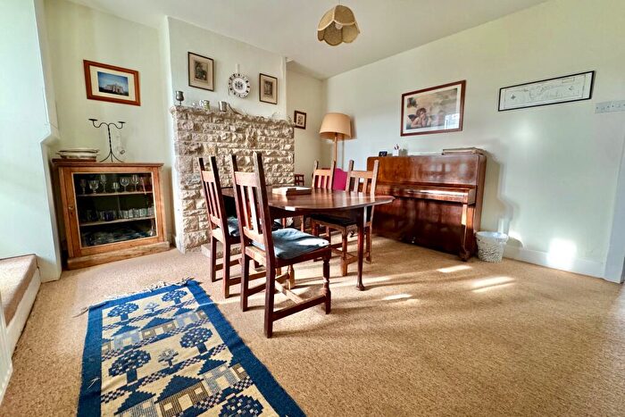 3 Bedroom Terraced House For Sale In Langton Matravers, BH19 - Photo 4