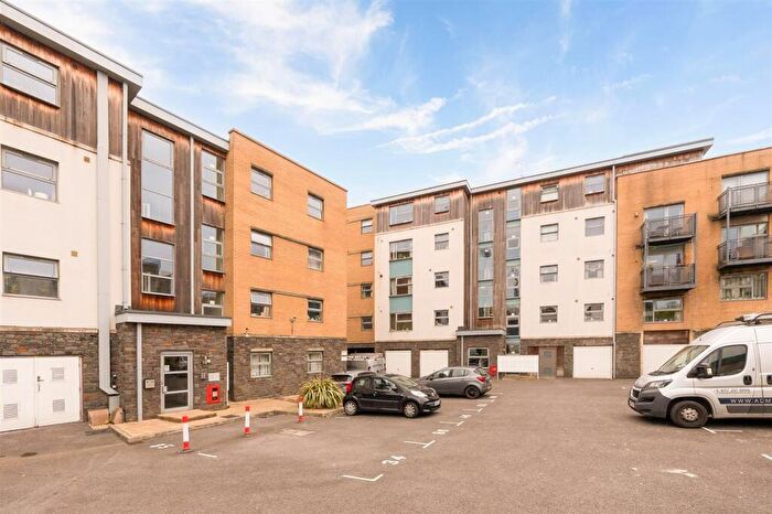 1 Bedroom Apartment For Sale In Talavera Close, Bristol, BS2