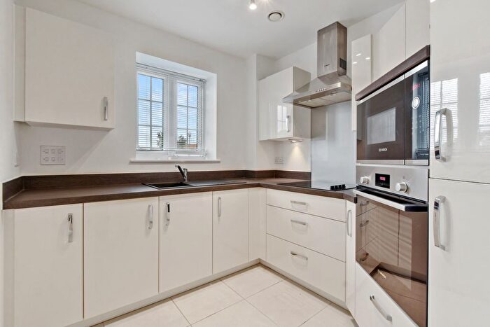 2 Bedroom Flat To Rent In Seymour Road, Buntingford, SG9