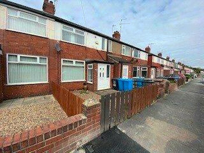 2 Bedroom Terraced House To Rent In Brooklands Road, Hull, East Yorkshire, HU5
