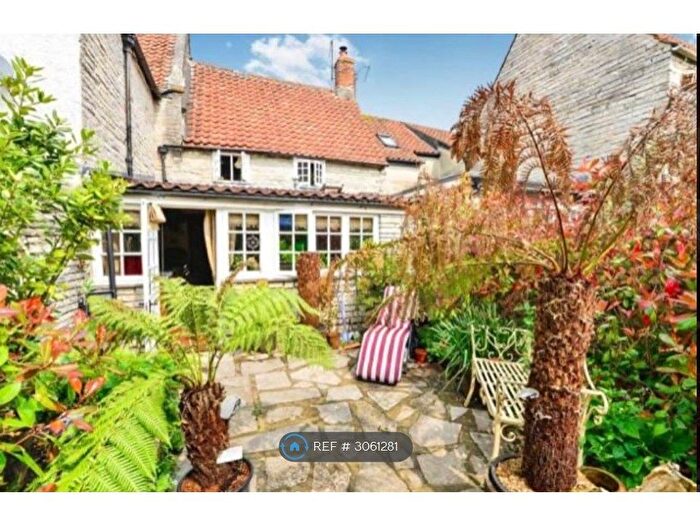 2 Bedroom Terraced House To Rent In New St, Somerton, TA11