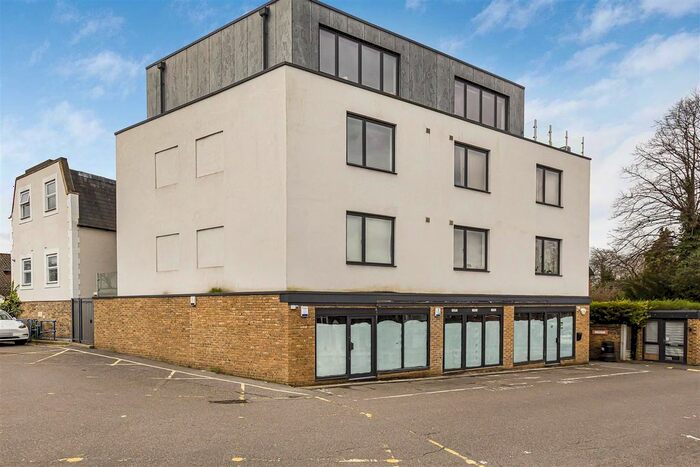 1 Bedroom Flat To Rent In Station Approach, High Street Wanstead, Wanstead, London, E11