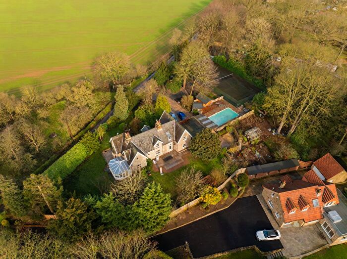 5 Bedroom Detached House For Sale In Jacksons Lane, Pontefract, WF8